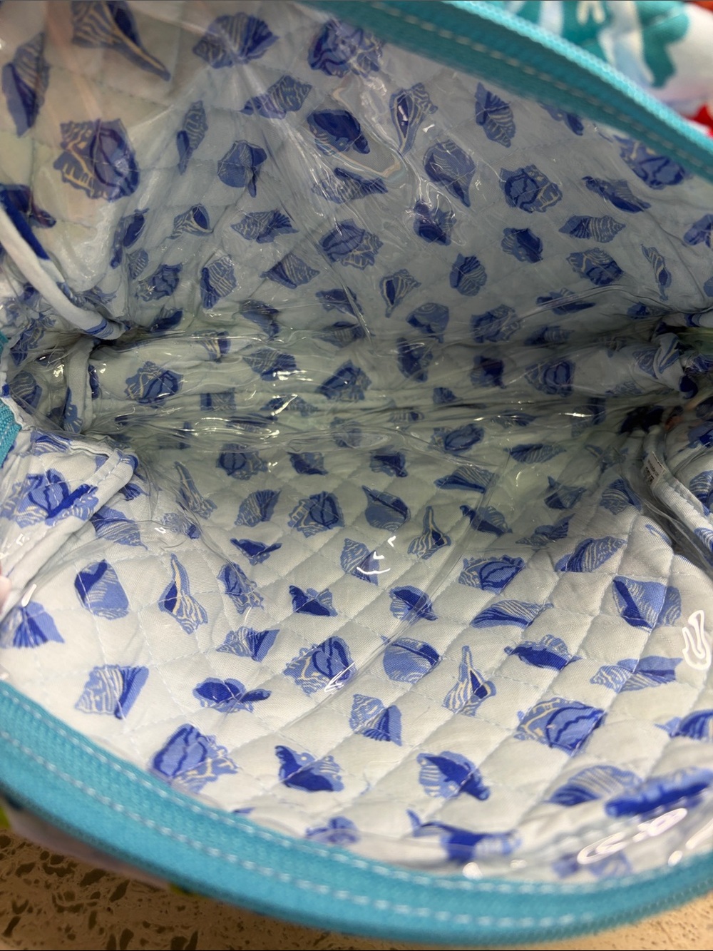 Vera Bradley Iconic Large Cosmetic Shore Thing - Picture 3 of 3